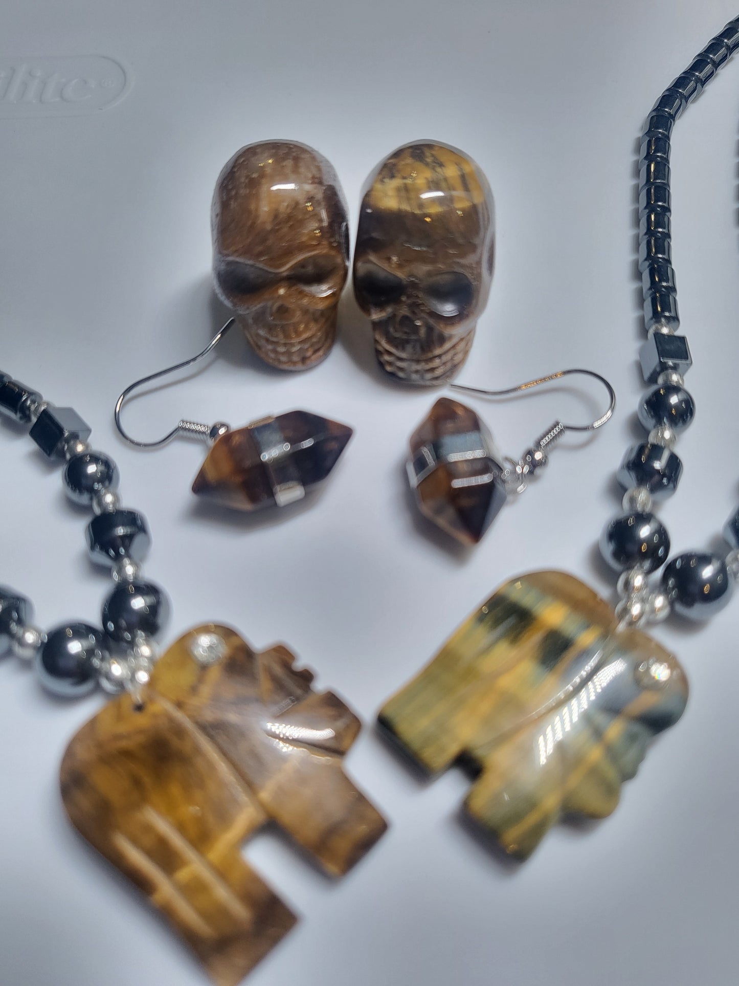 Tiger's Eye gemstones